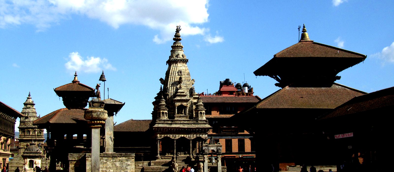 Kathmandu Chitwan Poon Hill Tour – 12 days