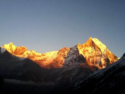 Kuvira kwezuva paMachhapuchhre mufananidzo kubva kuABC