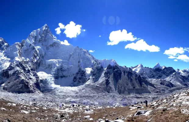 Everest Base Camp Trek in Winter, advantages and disadvantages