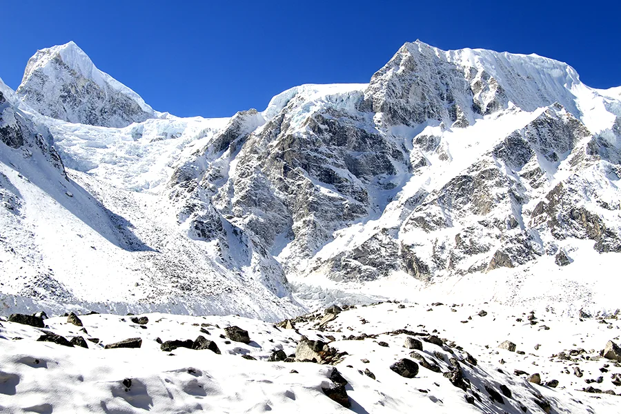 Snow peaks on mount Manaslu
