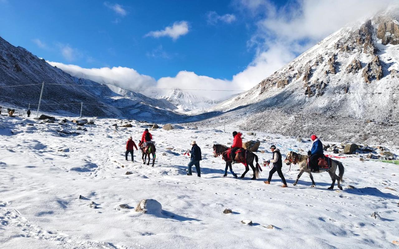 Mount Kailash, Dolma La Pass