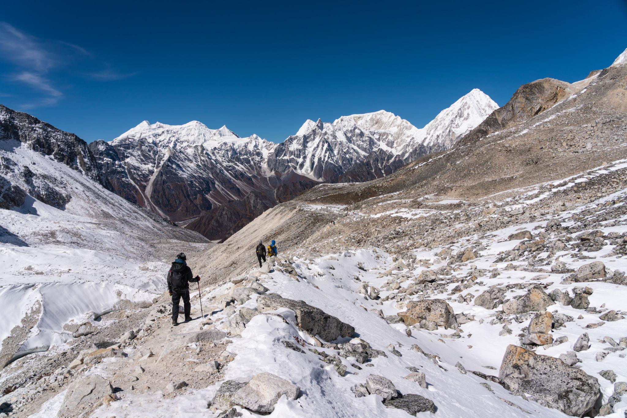Manaslu Circuit Trek – 16 Days: The Ultimate Himalayan Adventure in Nepal