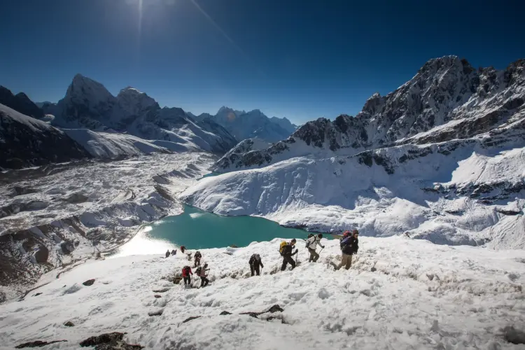 Best Time for Everest Gokyo Lake Trek