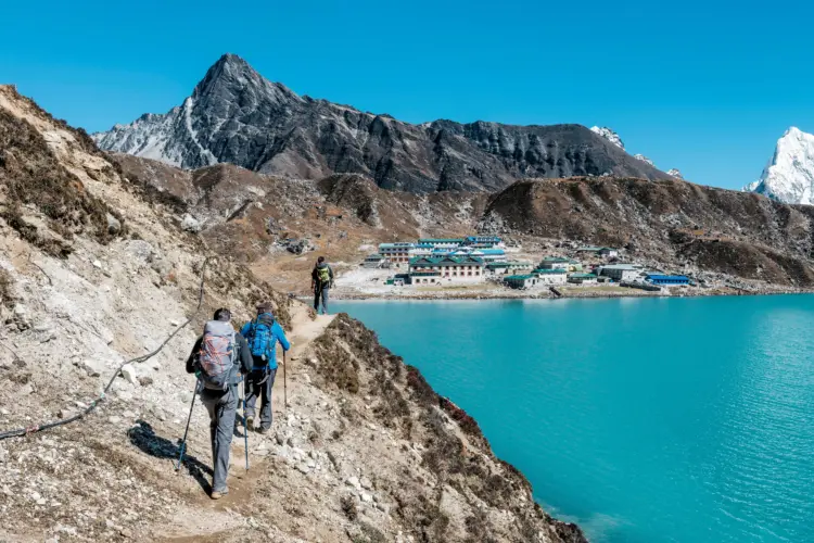Why Choose the Everest Gokyo Lake Trek?